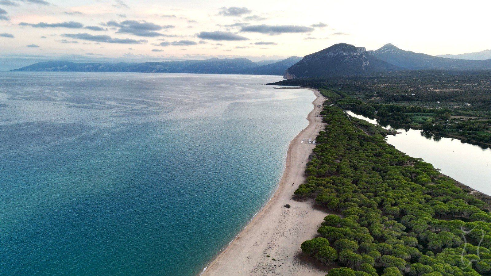 Su Barone Beach Sardenya su-barone-beach-sardenya